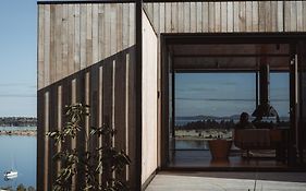 The Tailored Pod - A Compact Oasis